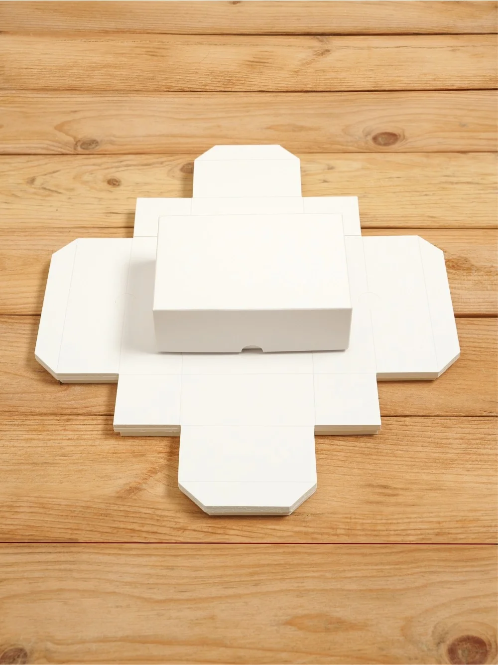 Подарочная коробка 120х80х40 мм картонная белая самосборная из 2 частей 10 шт.