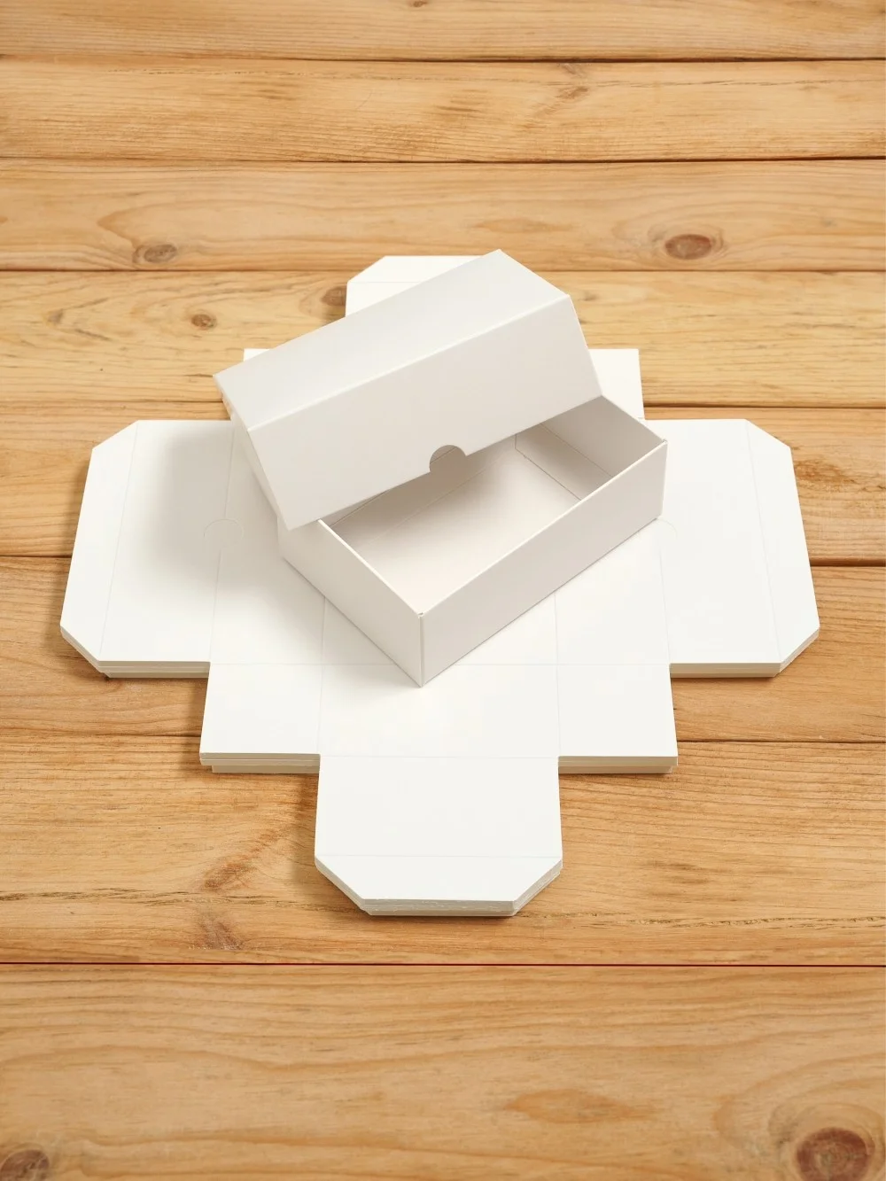 Подарочная коробка 120х80х40 мм картонная белая самосборная из 2 частей 10 шт.